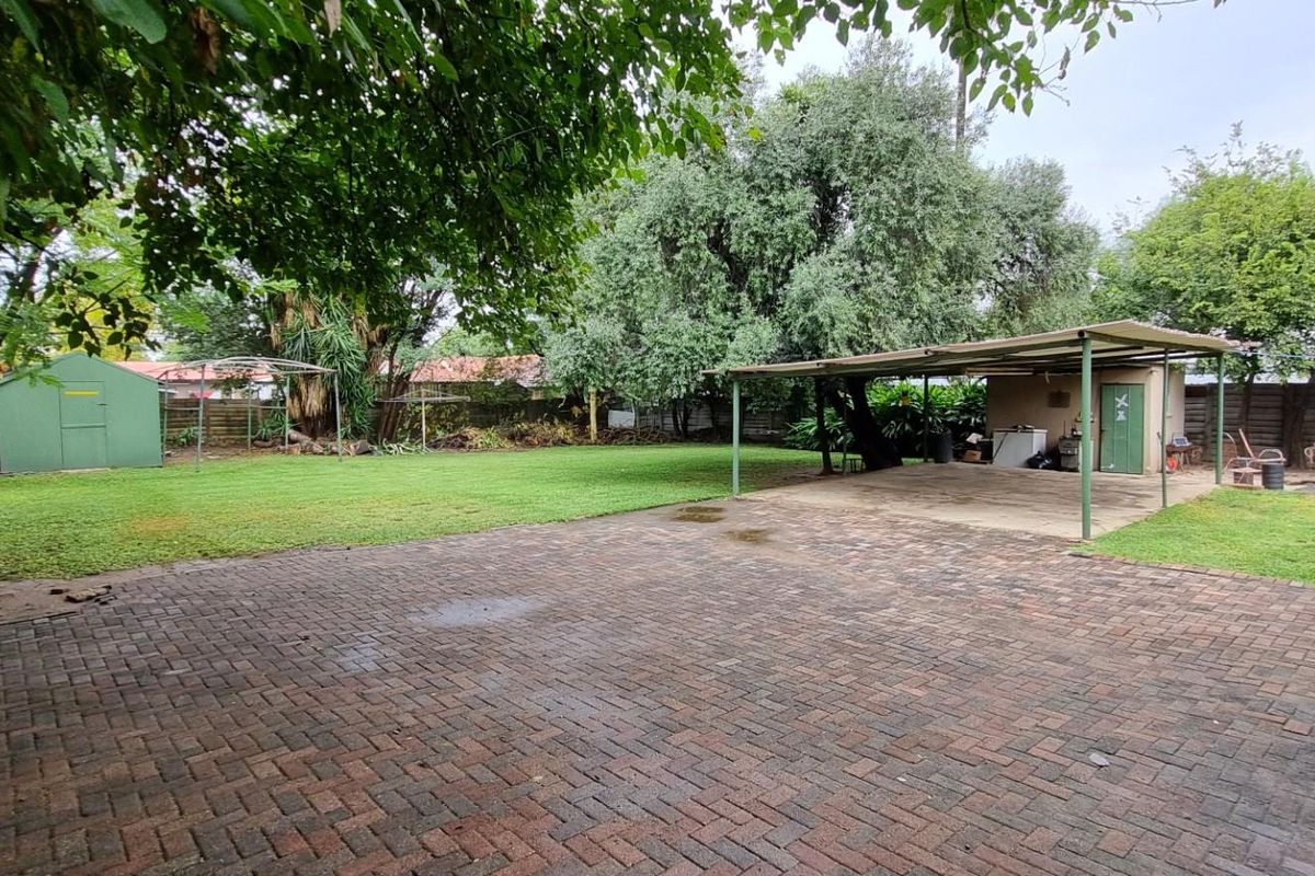 House For Sale in Brits Central, Brits, North West - Photo 3