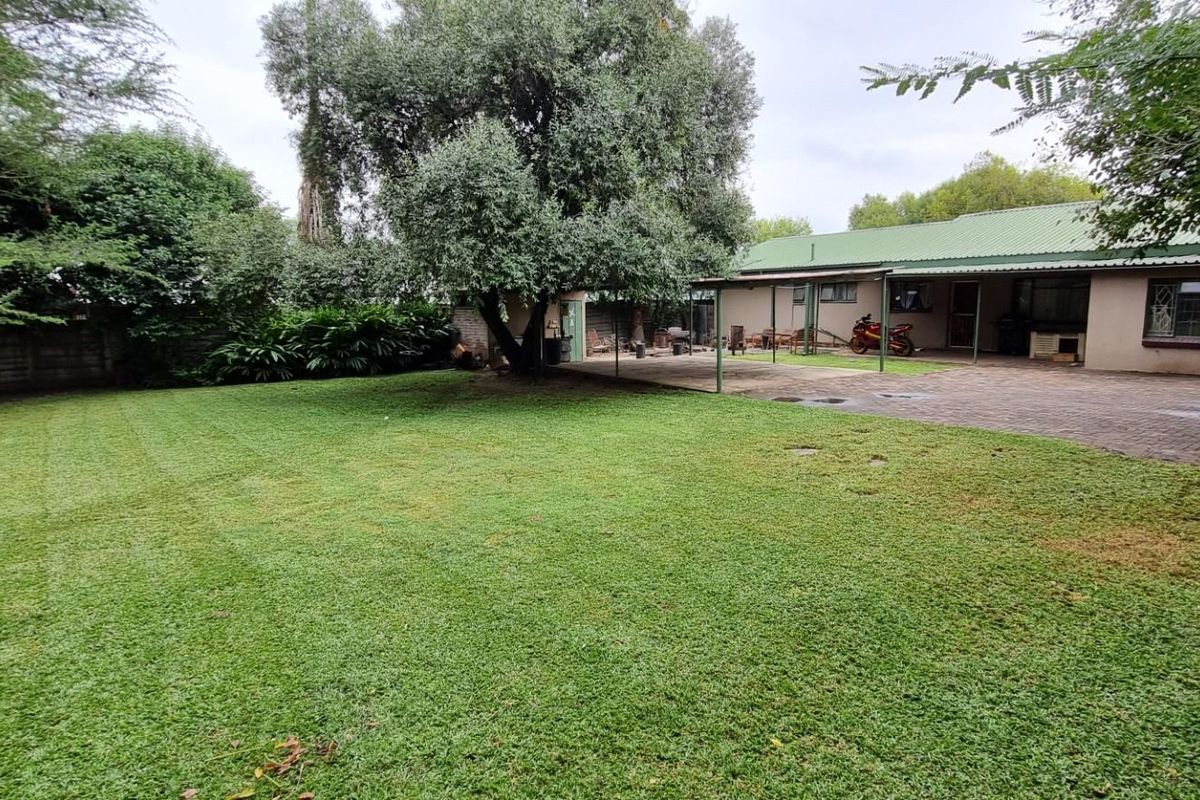 House For Sale in Brits Central, Brits, North West - Photo 5