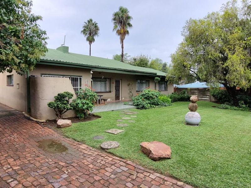 House For Sale in Brits Central, Brits, North West - Photo 1
