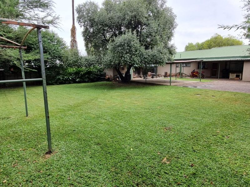 House For Sale in Brits Central, Brits, North West - Photo 4