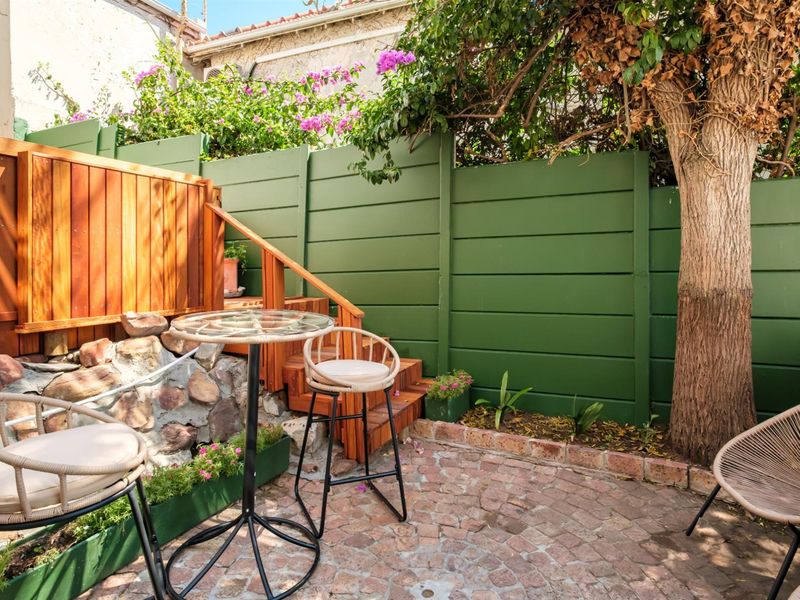 Apartment For Sale in Green Point, Western Cape - Photo 8