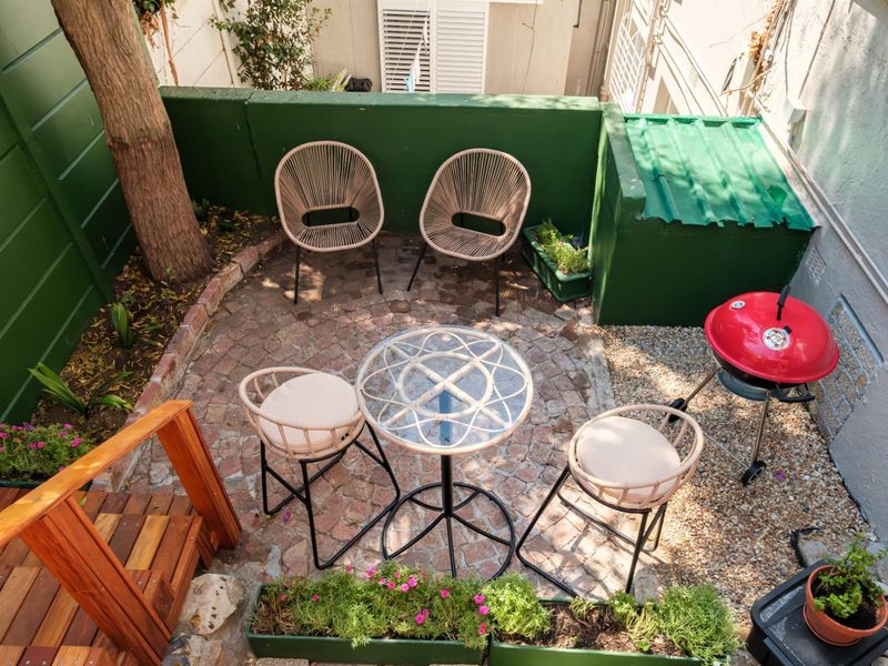 Apartment For Sale in Green Point, Western Cape - Photo 6