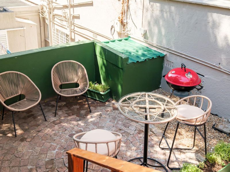 Apartment For Sale in Green Point, Western Cape - Photo 9