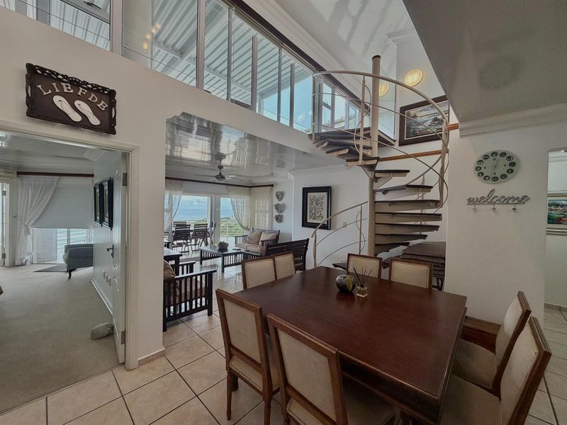 Exclusive Beachfront Living with Panoramic Ocean View - Photo 2