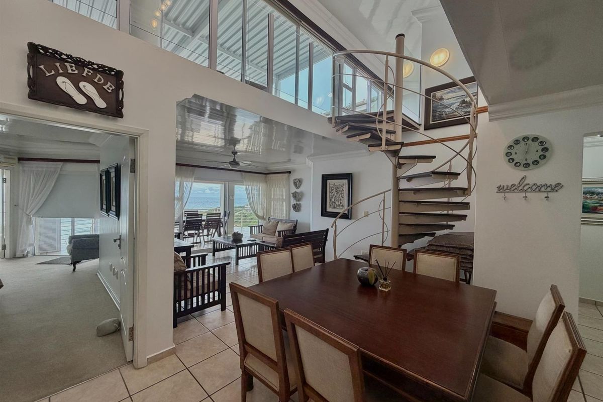 Exclusive Beachfront Living with Panoramic Ocean View - Photo 2