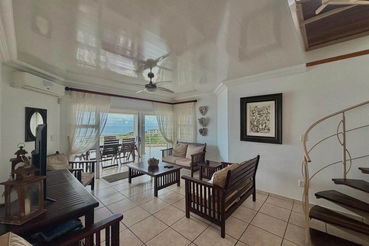 Exclusive Beachfront Living with Panoramic Ocean View - Photo 4