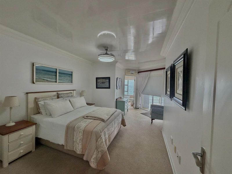 Exclusive Beachfront Living with Panoramic Ocean View - Photo 6