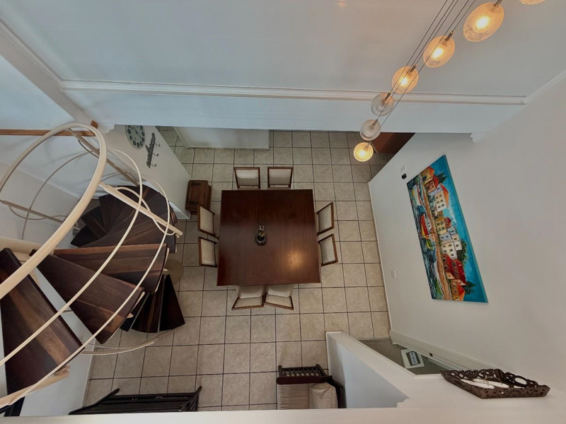 Exclusive Beachfront Living with Panoramic Ocean View - Photo 5