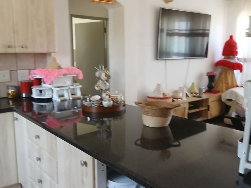 Apartment For Sale in Dainfern, Sandton - Photo 4