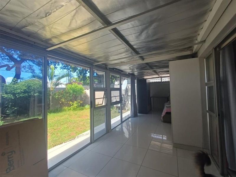 Apartment For Sale in Windermere, Durban, KwaZulu Natal - Photo 2