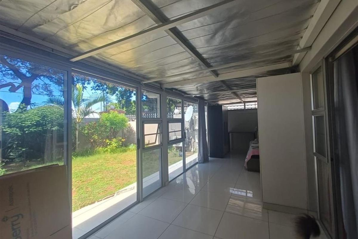 Apartment For Sale in Windermere, Durban, KwaZulu Natal - Photo 2