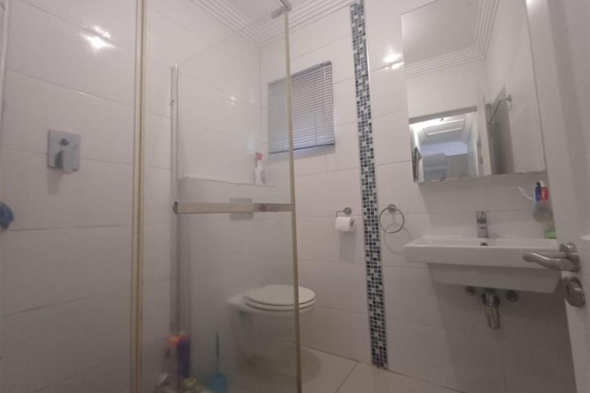 Apartment For Sale in Windermere, Durban, KwaZulu Natal - Photo 3