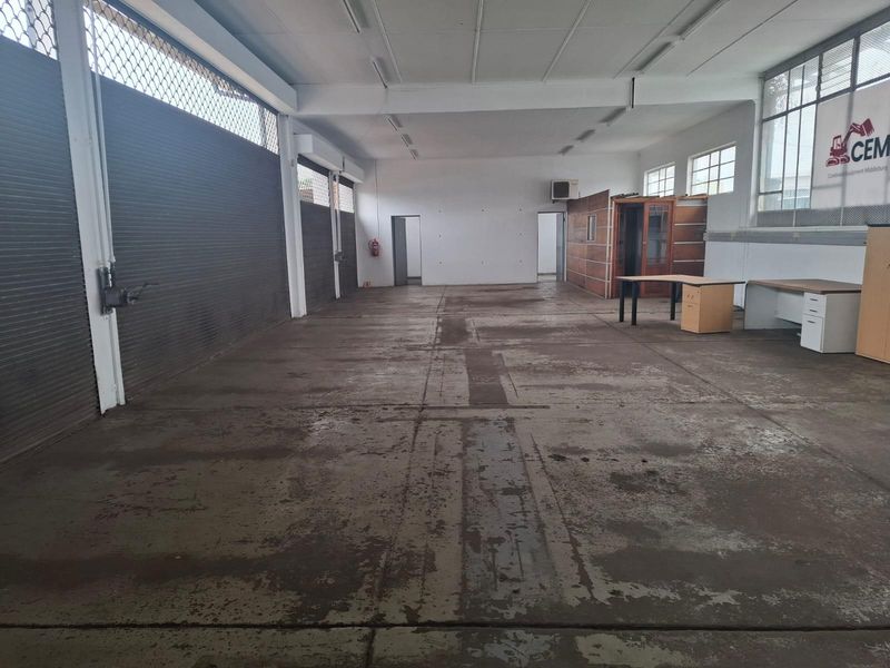 Commercial Property To Let - Photo 7