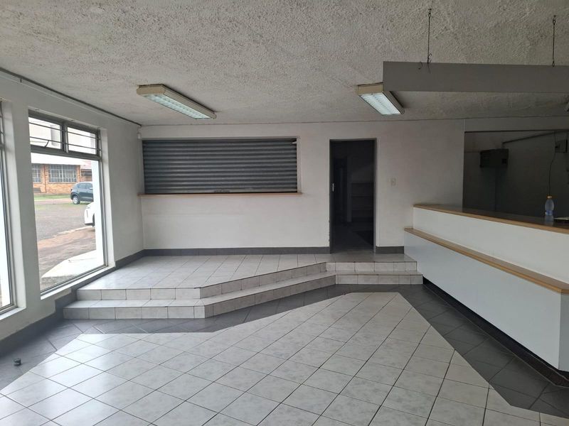 Commercial Property To Let - Photo 2