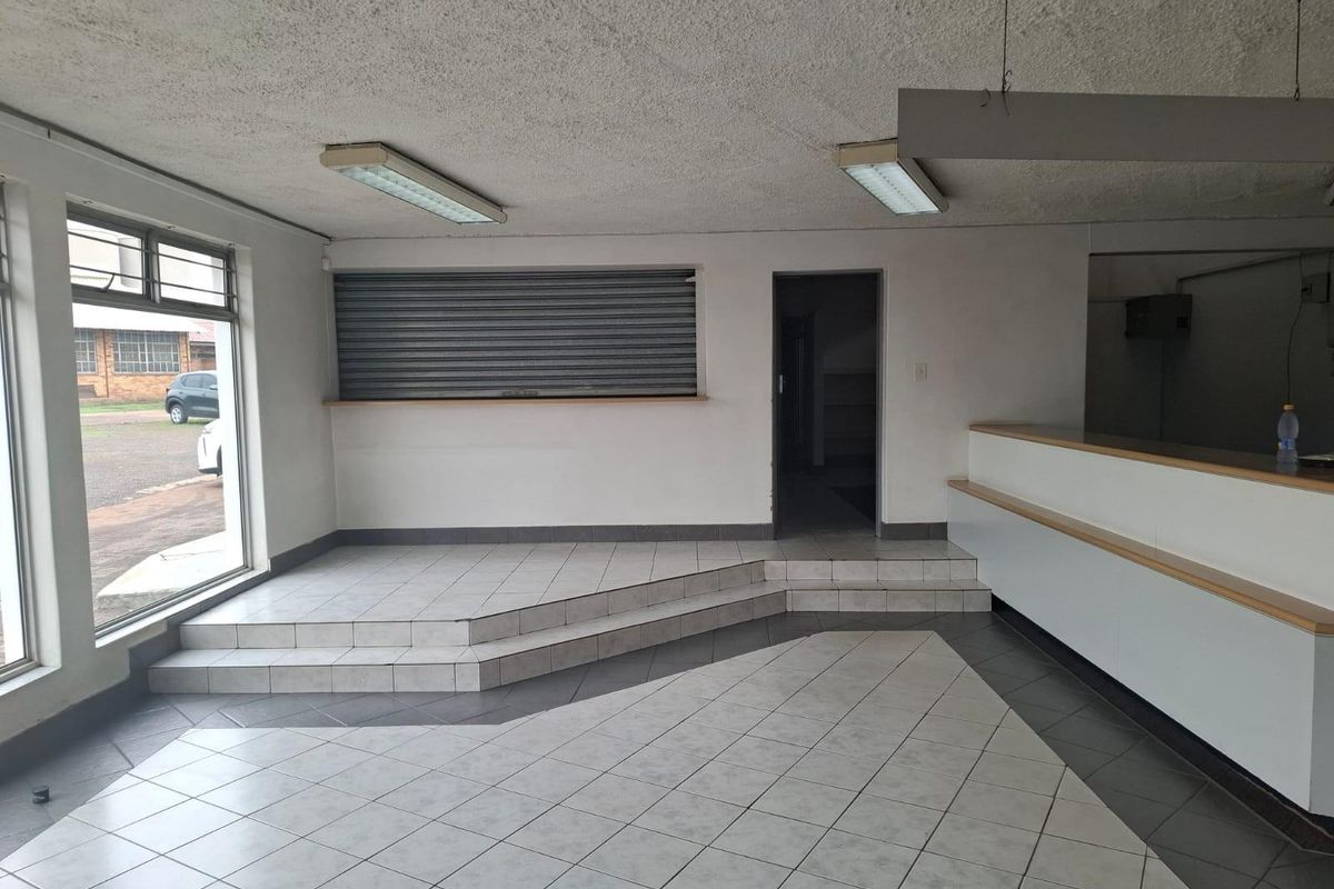 Commercial Property To Let - Photo 2