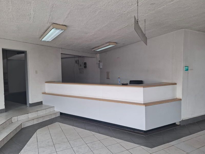 Commercial Property To Let - Photo 3