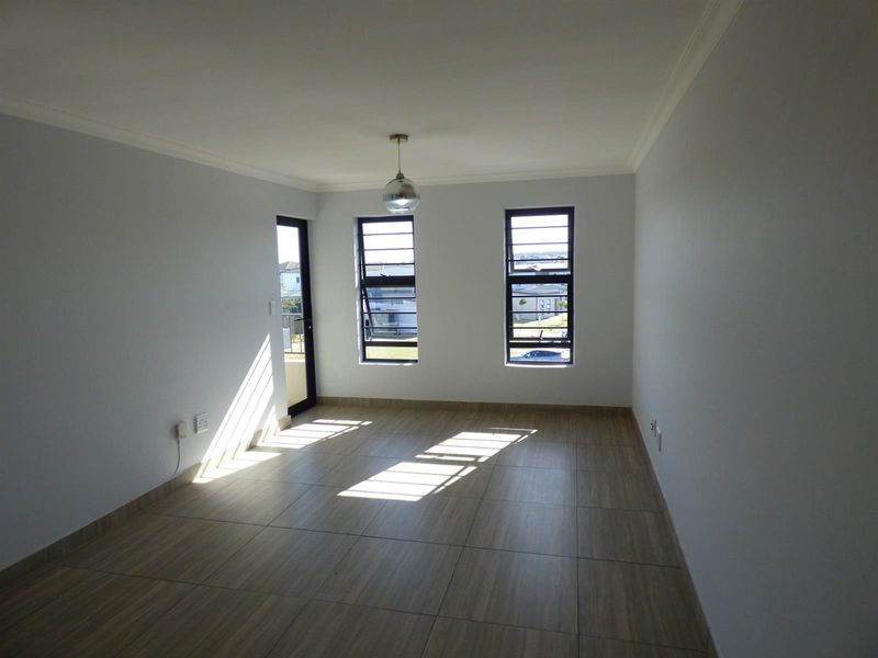 Apartment For Sale in Parklands North, Blouberg - Photo 4