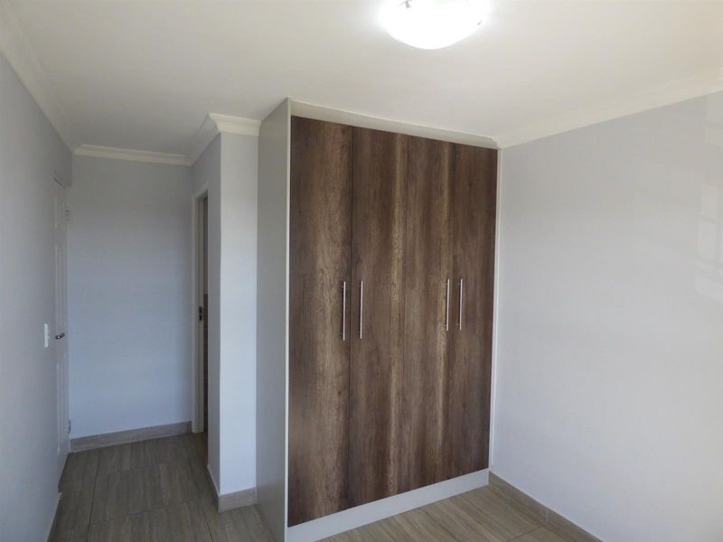 Apartment For Sale in Parklands North, Blouberg - Photo 8