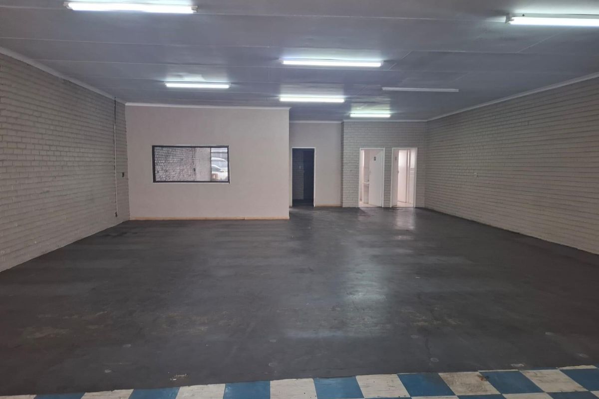 Commercial Property To Let - Photo 4