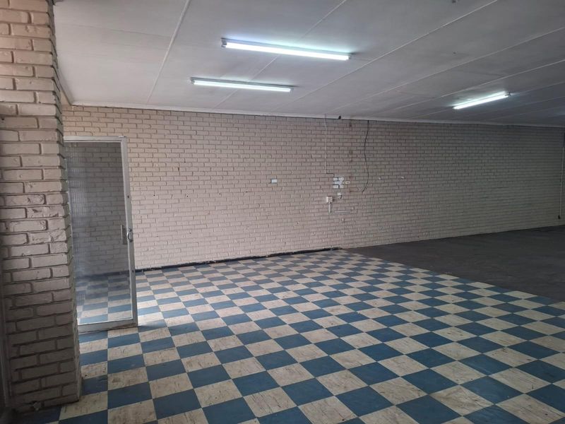 Commercial Property To Let - Photo 3