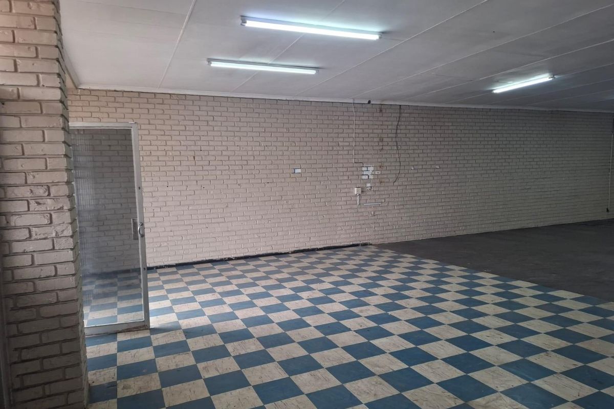 Commercial Property To Let - Photo 3