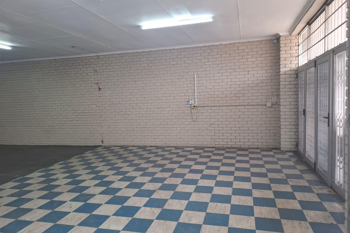 Commercial Property To Let - Photo 2