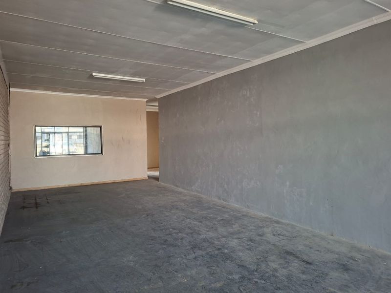 Commercial Property To Let - Photo 3