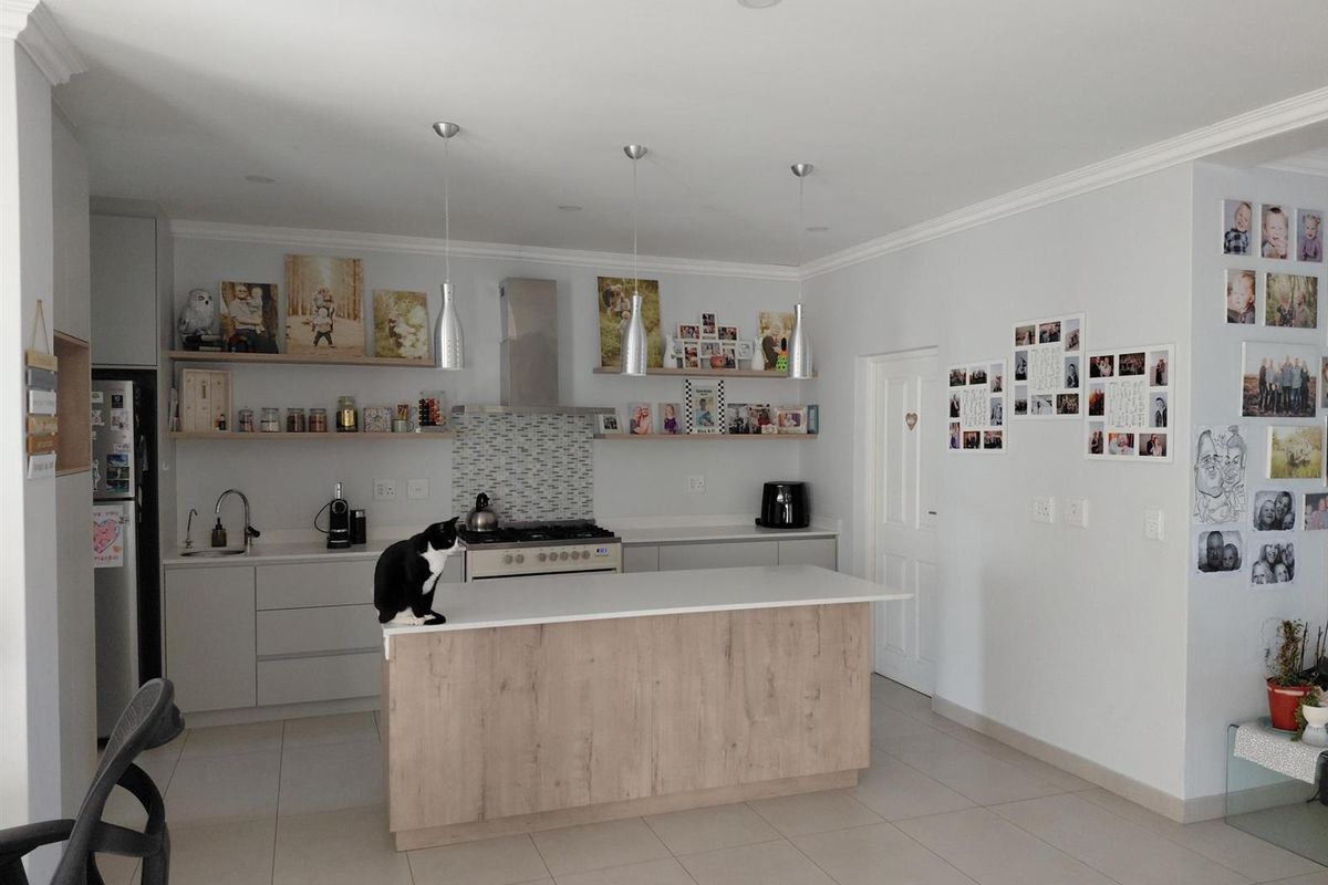 Spacious 4-Bedroom Family Home in Sagewood Security Estate - Available 1 June 2026 - Photo 3