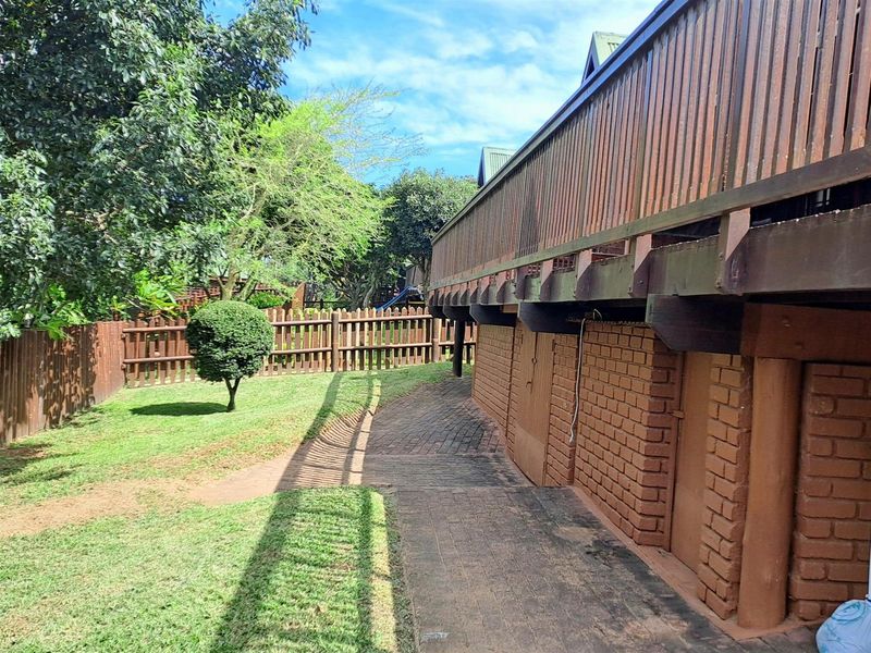 Upmarket loghome with beautiful sea views - Photo 3