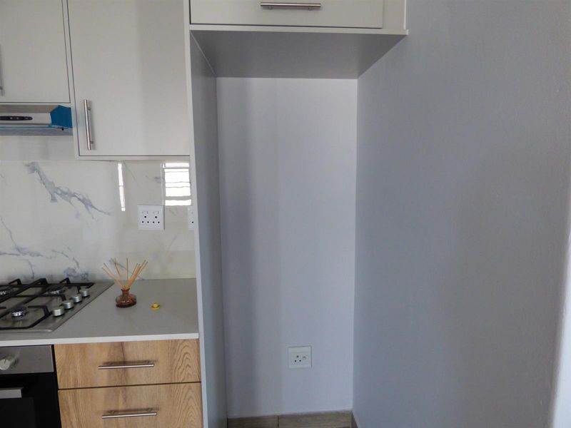 Apartment For Sale in Parklands North, Blouberg - Photo 5