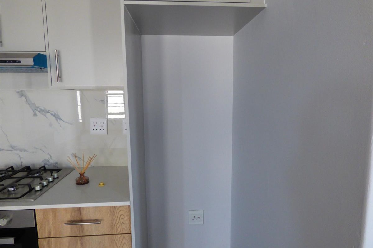 Apartment For Sale in Parklands North, Blouberg - Photo 5