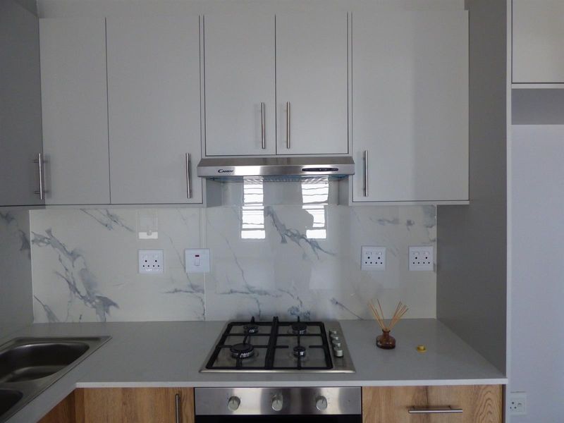 Apartment For Sale in Parklands North, Blouberg - Photo 4