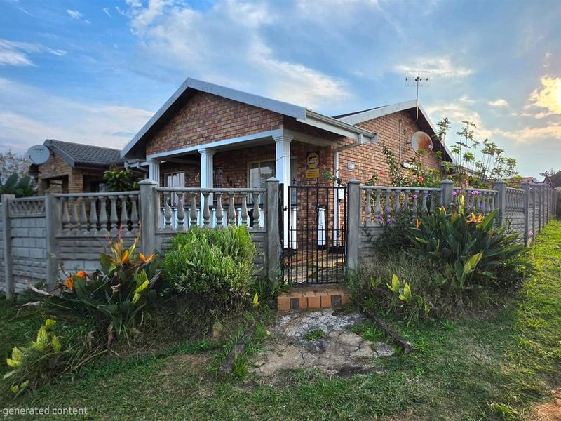 💰 Investor’s Dream in Northdale 2-Bedroom Home with ±2× Rental Income Potential - Photo 8