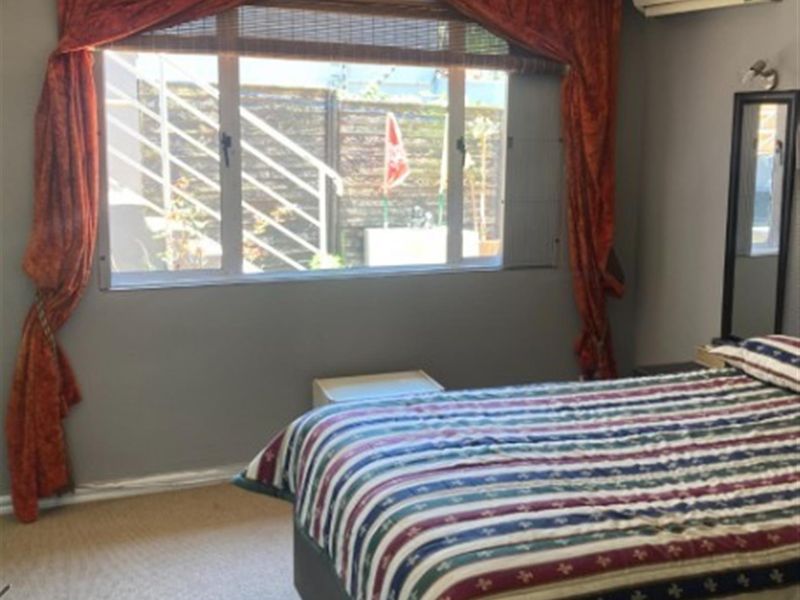 Townhouse For Sale in Essenwood, Durban, KwaZulu Natal - Photo 9