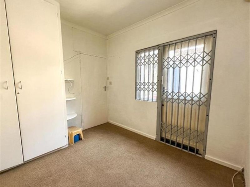 Townhouse For Sale in Essenwood, Durban, KwaZulu Natal - Photo 5