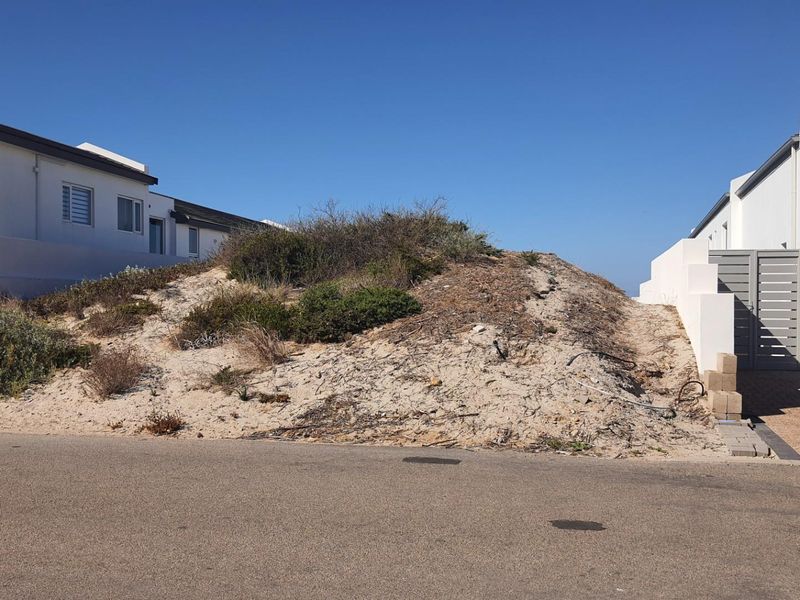 A LIFESTYLE INVESTMENT FOR THOSE WHO VALUE ELEGANCE, TRANQUILITY, AND THE BEST OF SEASIDE LIVING - Photo 9