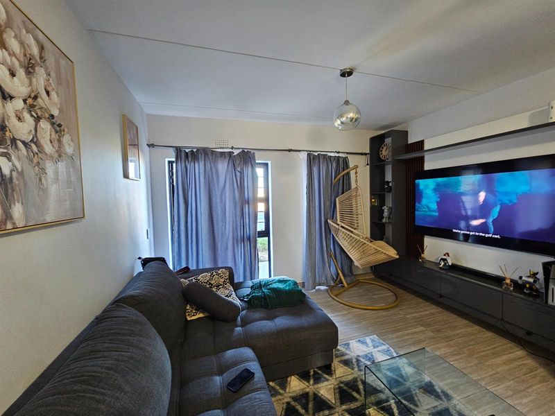 Apartment To Rent in Parklands North, Blouberg - Photo 6