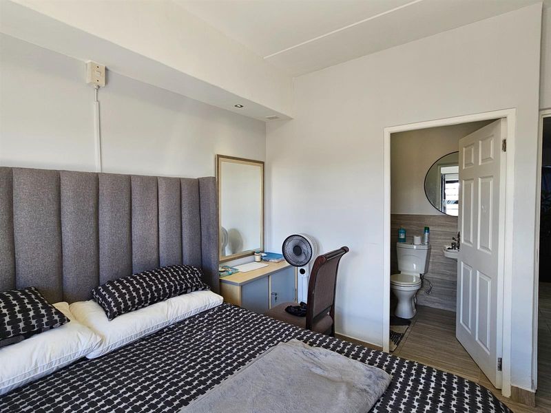 Apartment To Rent in Parklands North, Blouberg - Photo 10