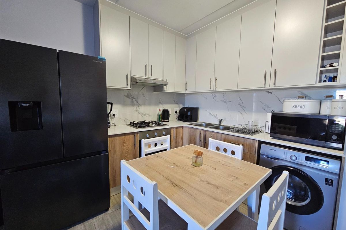 Apartment To Rent in Parklands North, Blouberg - Photo 5