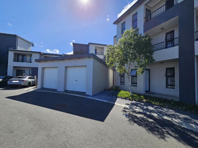 Apartment To Rent in Parklands North, Blouberg - Photo 2