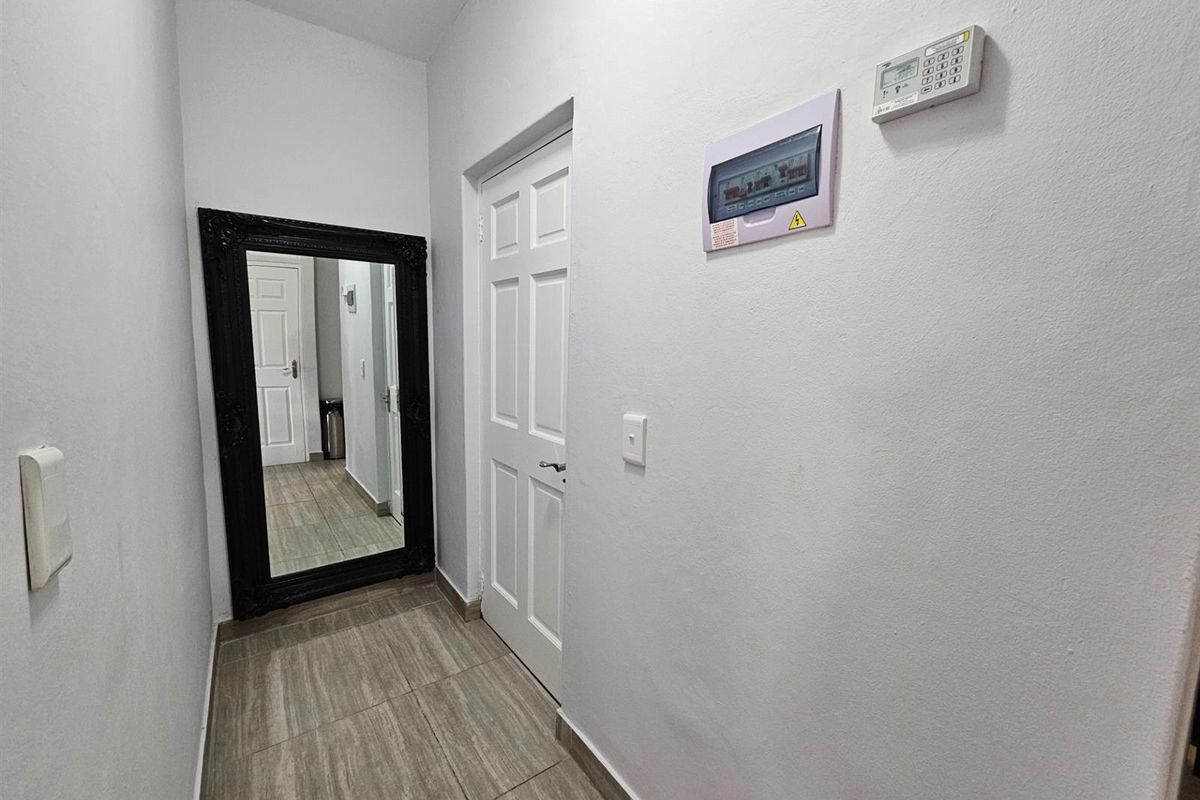 Apartment To Rent in Parklands North, Blouberg - Photo 3