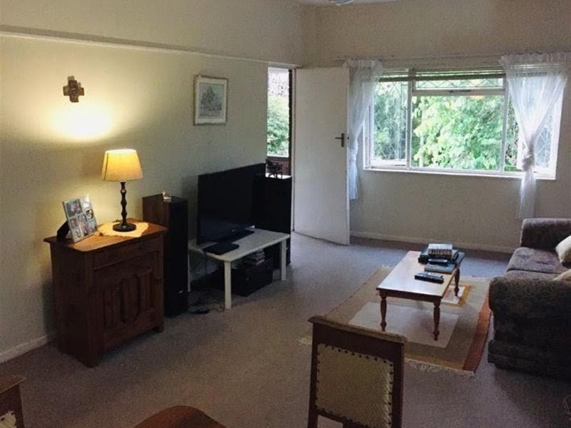 Apartment For Sale in Westridge, Durban, KwaZulu Natal - Photo 2