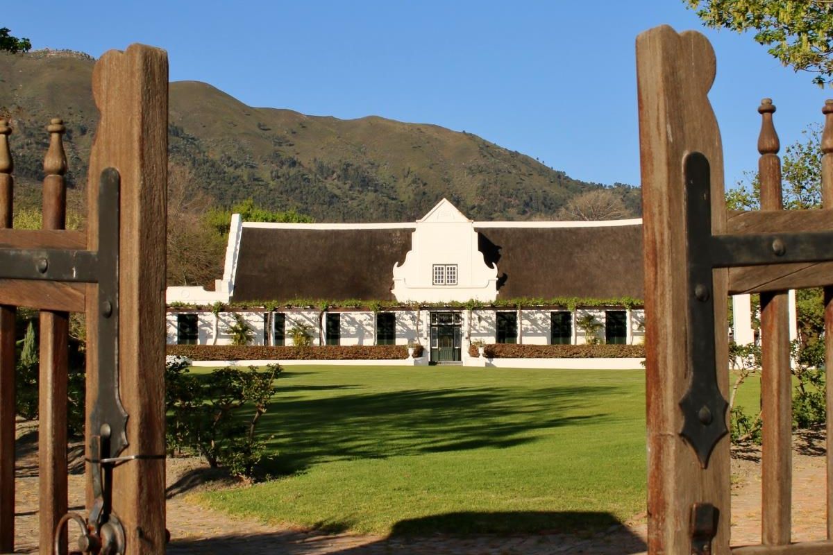 Linton Park Wine Estate - A Rare South African Historical Wine Legacy - Photo 2