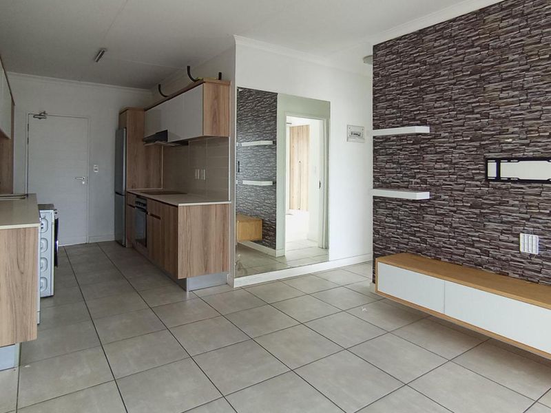 Live the Lifestyle - 1 Bedroom Apartment in The Blyde Riverwalk Estate, Pretoria East - Photo 6
