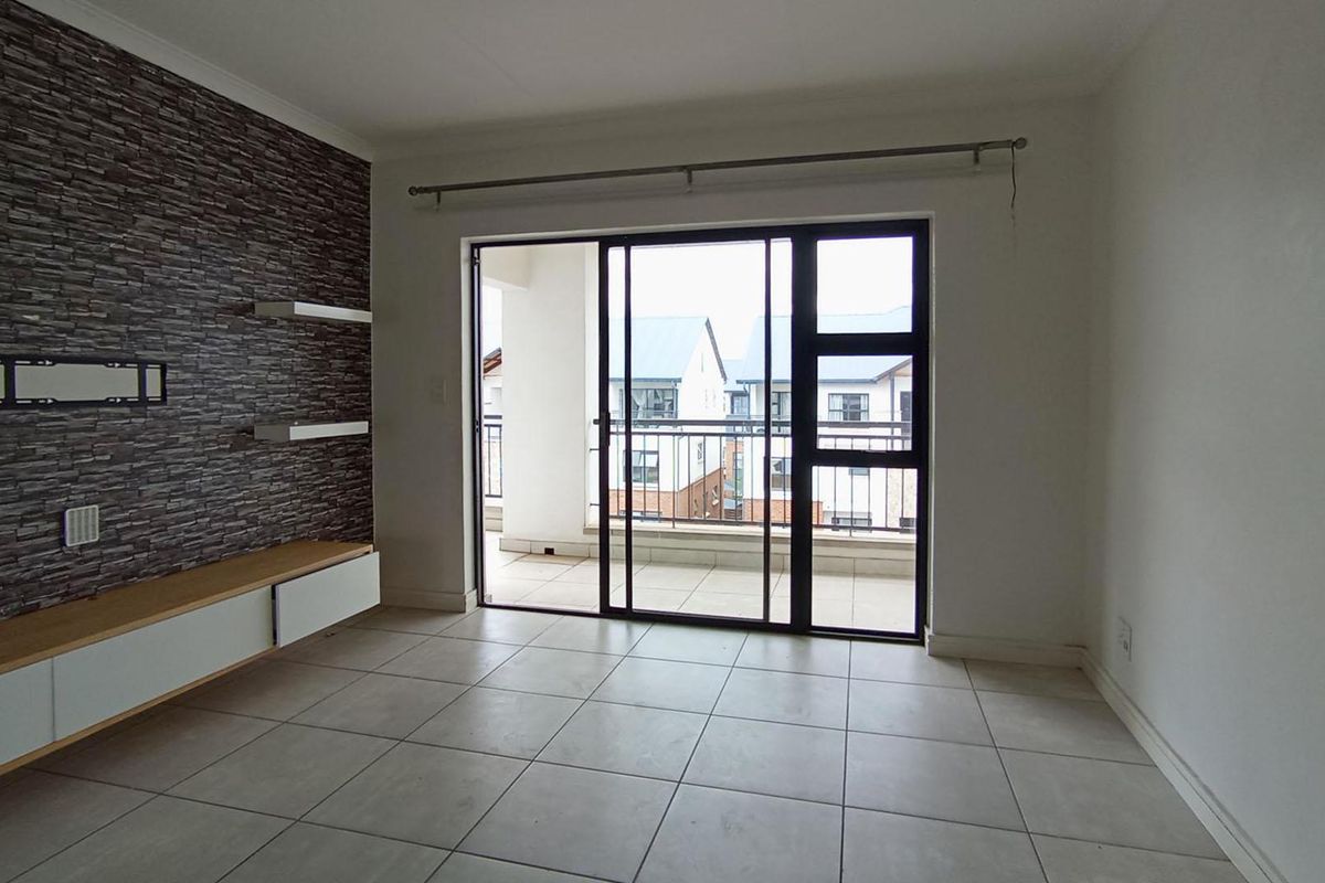 Live the Lifestyle - 1 Bedroom Apartment in The Blyde Riverwalk Estate, Pretoria East - Photo 5