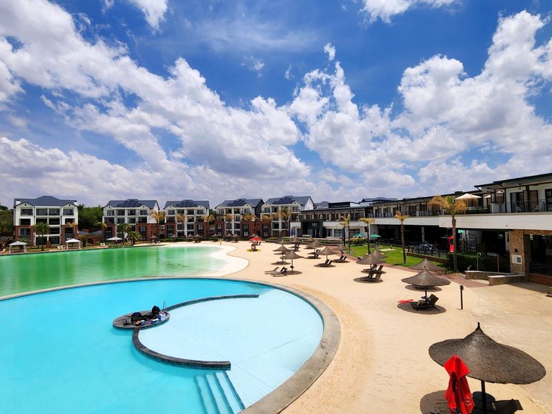 Live the Lifestyle - 1 Bedroom Apartment in The Blyde Riverwalk Estate, Pretoria East - Photo 2