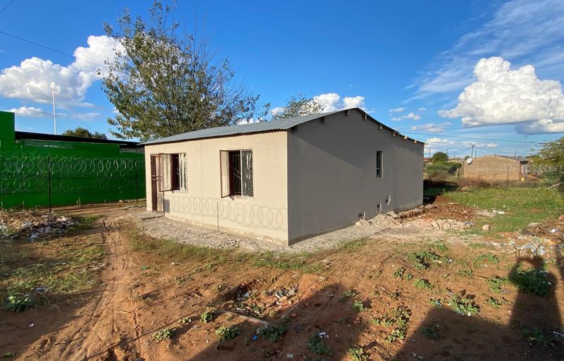 House For Sale in Heidedal, Bloemfontein