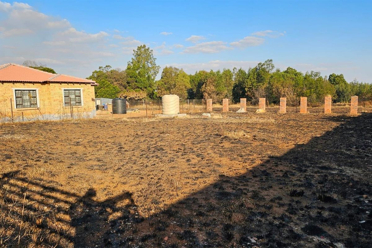 Fenced plot For Sale in Walkerville - Photo 3