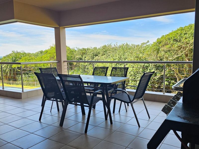 Immaculate Three Bedroom Apartment with Sea Views and Direct Beach Access - Photo 8