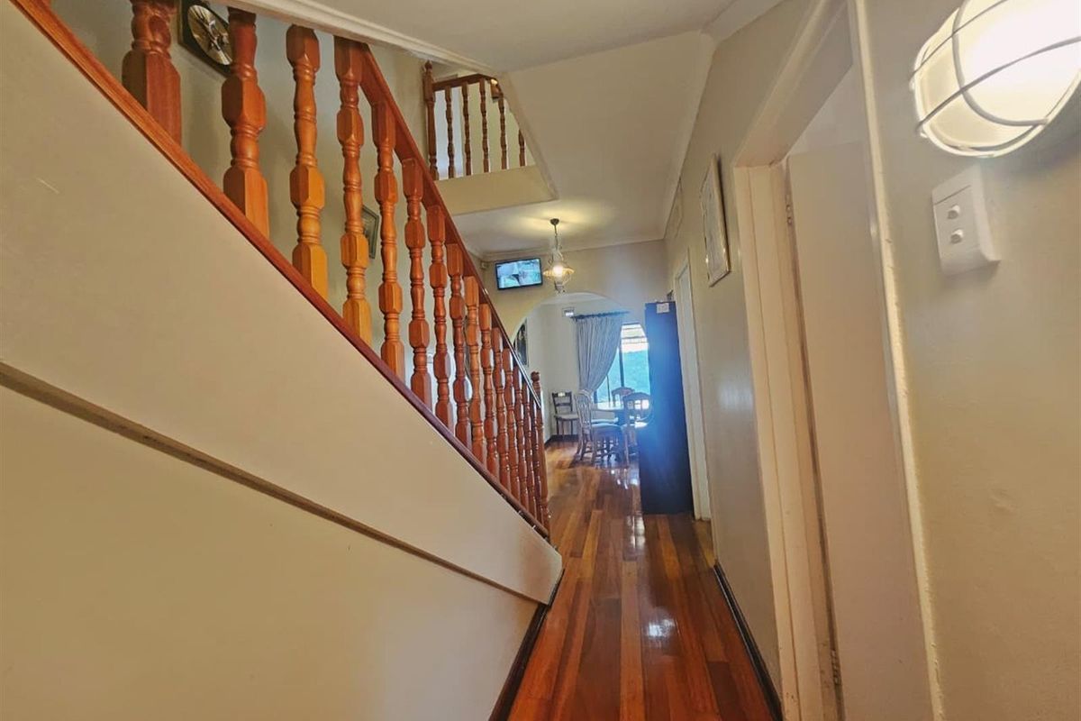 Modern 3-Bedroom Home with Flatlet, Solar System And Scenic View - Photo 2